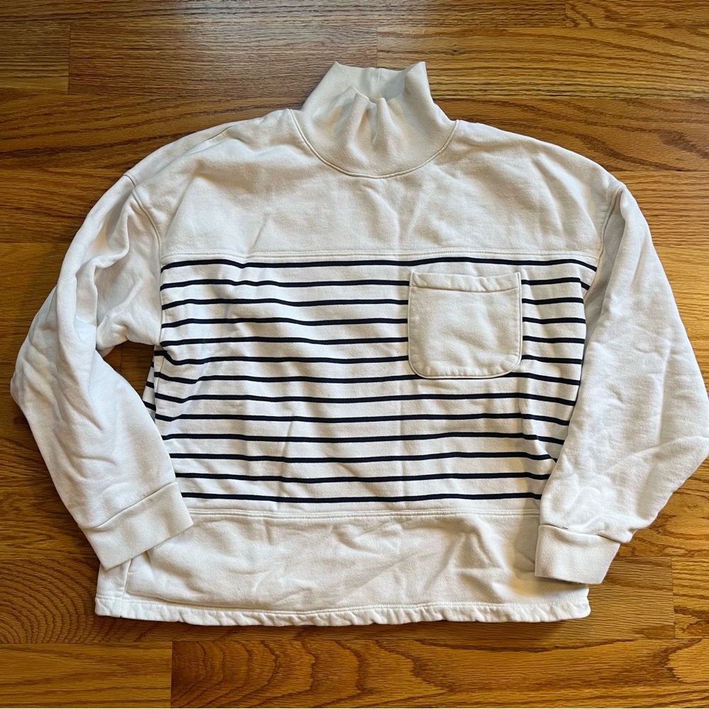 Madewell cream and navy blue pullover sweatshirt size medium